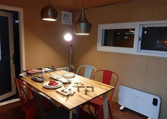 Mapo Rooftop Camping House